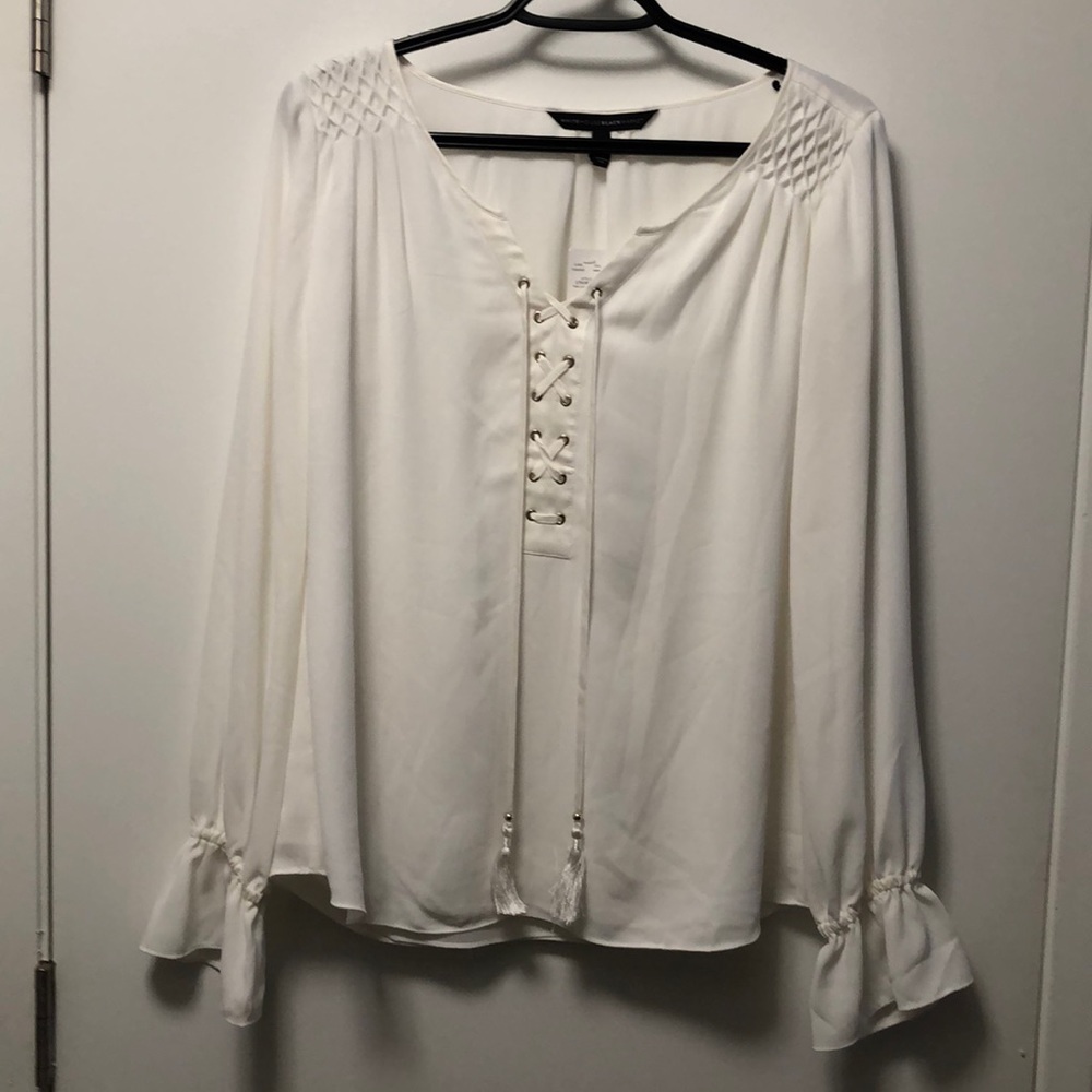 Long sleeve with ruffled cuff
